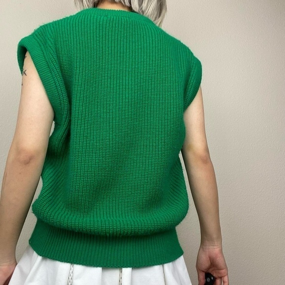 Cute emerald green, oversized V-neck vest NWT - Picture 2 of 12